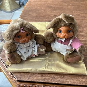 Raikes “Brett and Ashley” Rabbit set